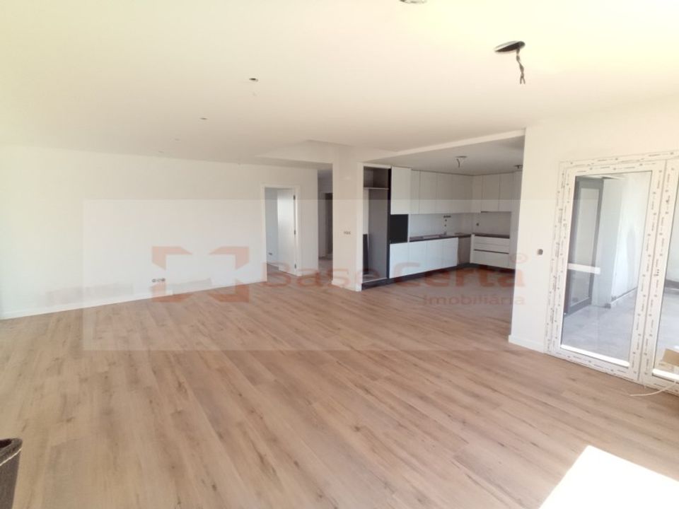 Villa i Corroios, Setubal - foto 1
