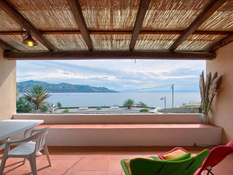 Rækkehus i Santa Marina Salina, Messina - foto 1