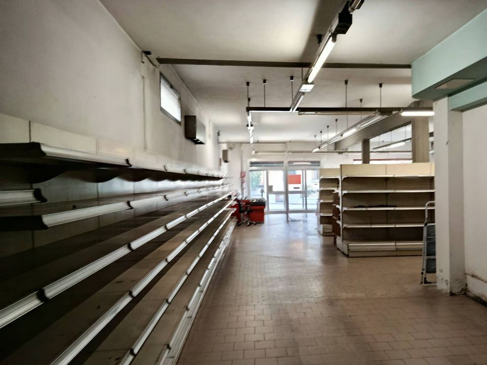 Erhvervsejendom i Altopascio, Lucca - foto 1