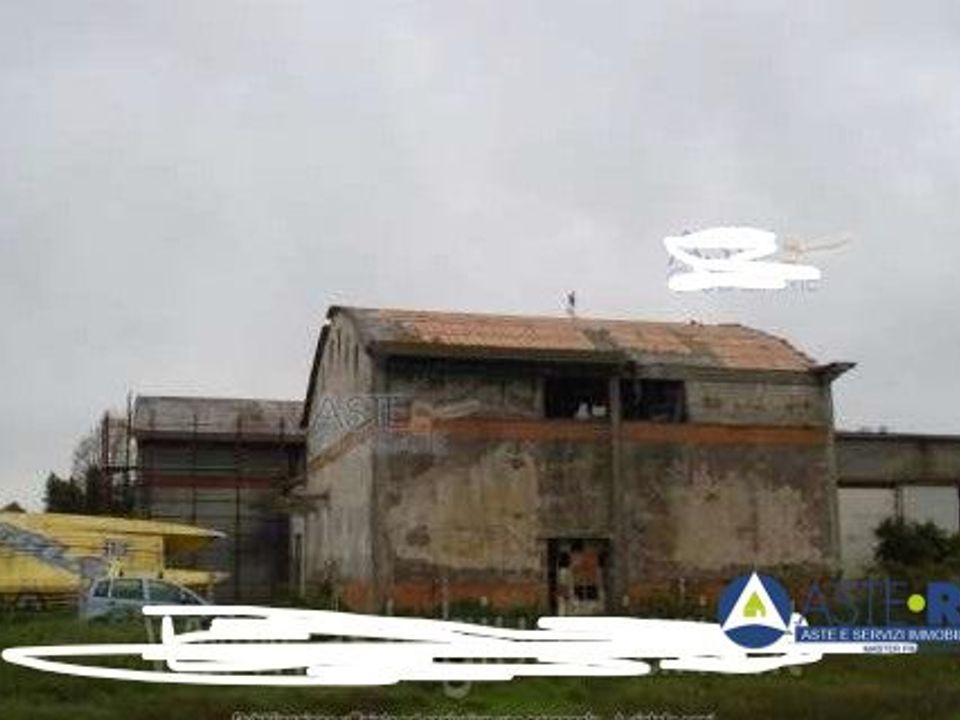 Commercial property in Aprilia, Latina - photo 1