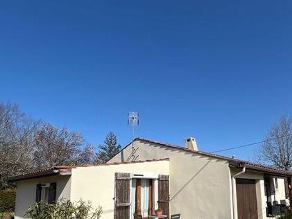 Villa i Mortagne-sur-Gironde, Charente-Maritime - foto 1