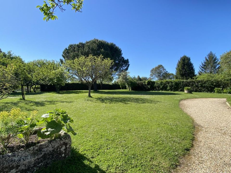 Landejendom i Brie-sous-Mortagne, Charente-Maritime - foto 4
