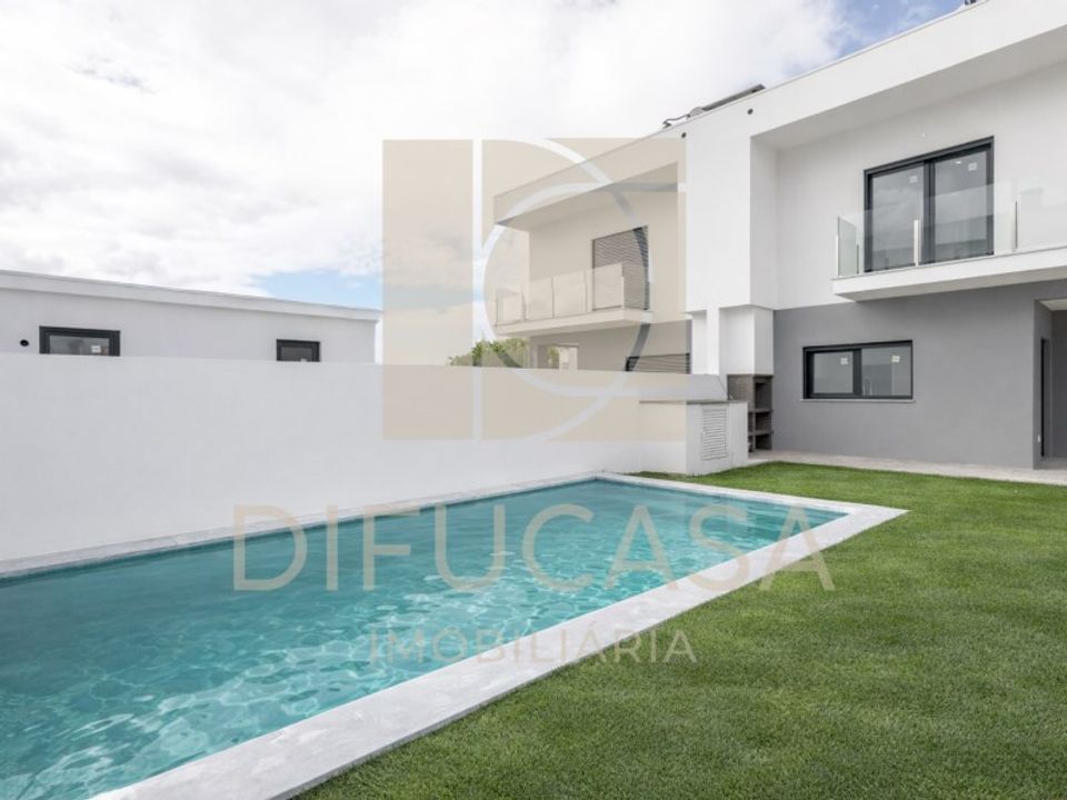 Villa i Fernao Ferro, Setubal - foto 1