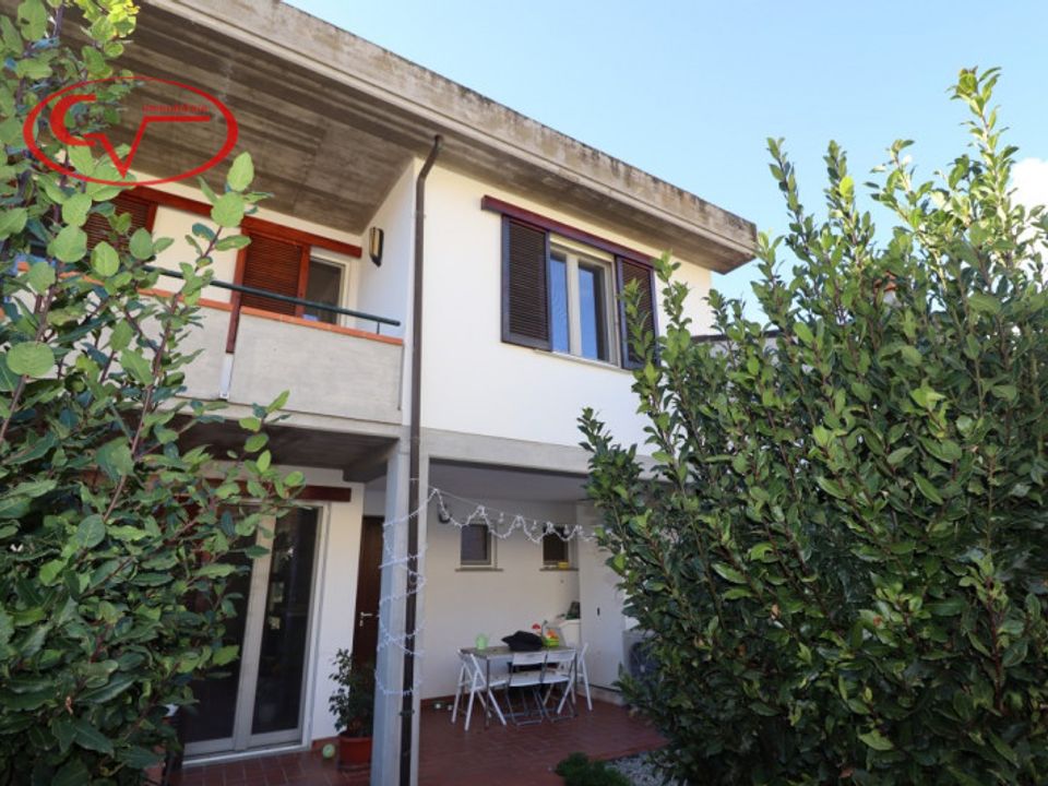 Rækkehus i Loro Ciuffenna, Arezzo - foto 2