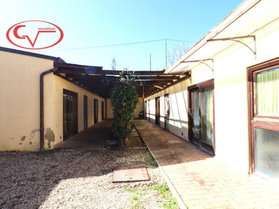 Rækkehus i Montevarchi, Arezzo - foto 1