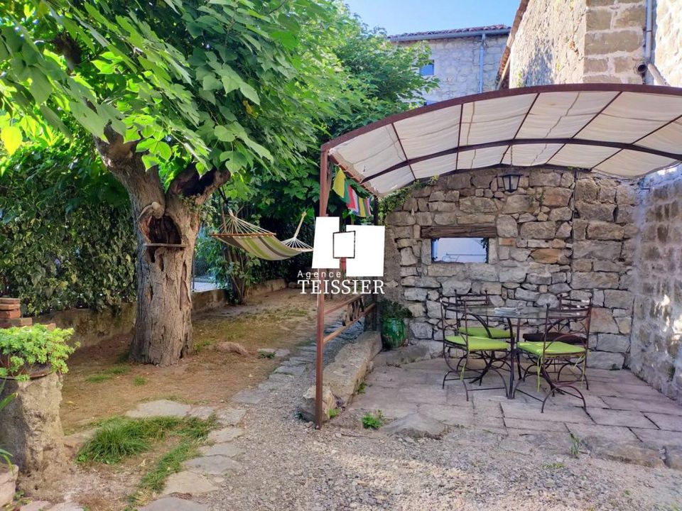 Villa i Berrias-et-Casteljau, Ardeche - foto 1