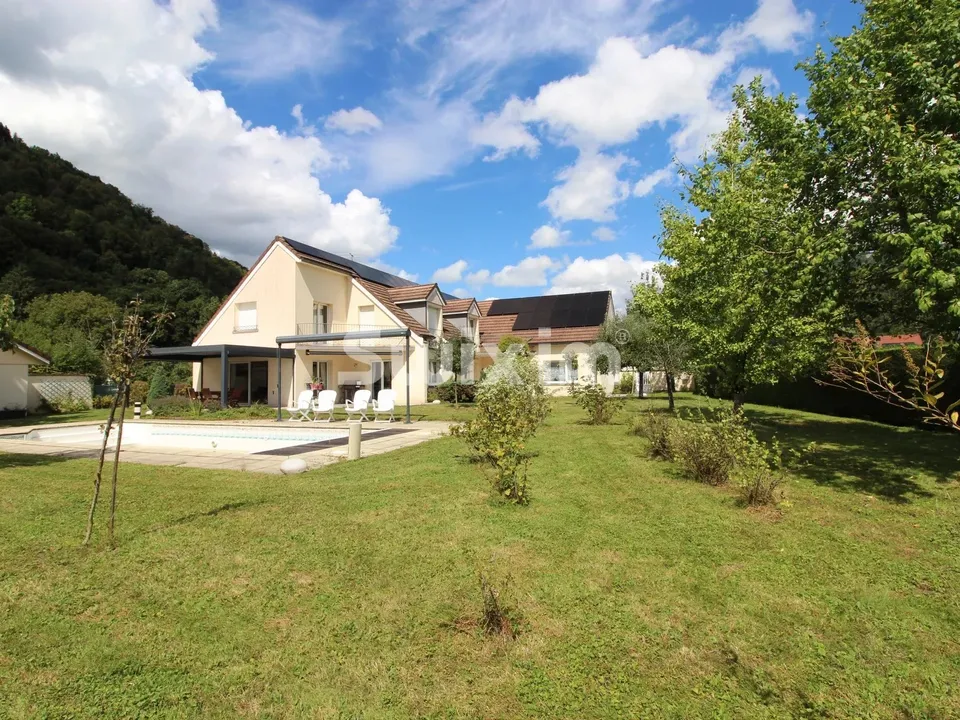 Landejendom i Maîche, Doubs - foto 1