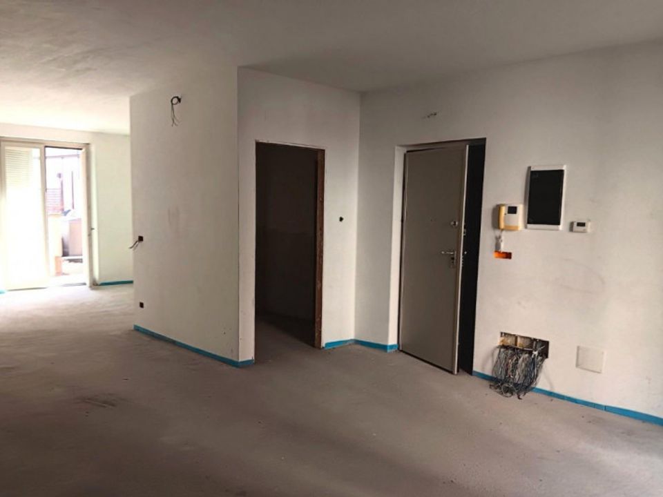 Erhvervsejendom i Rivoli, Turin - foto 1