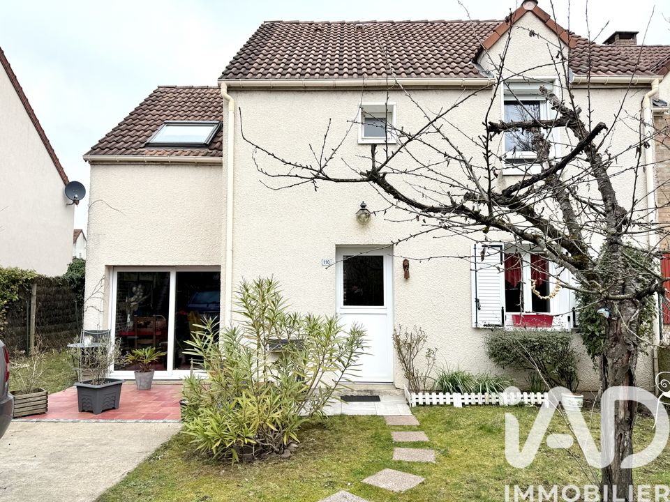 Villa i Sainte-Geneviève-des-Bois, Essonne - foto 1