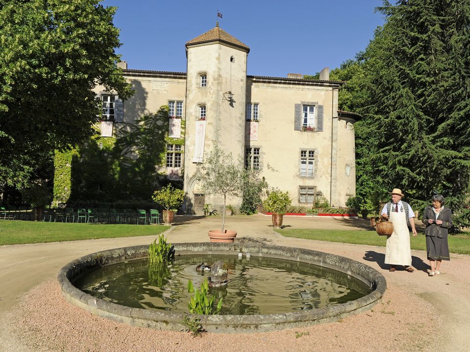 Villa i Thiers, Puy-de-Dome - foto 1