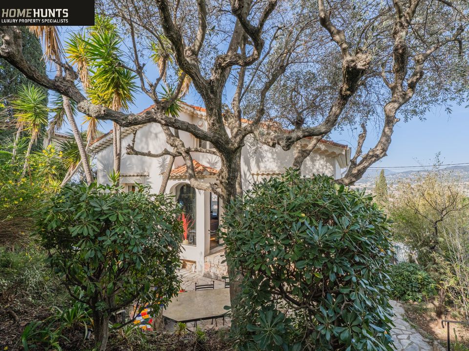 Villa in Nice, Alpes-Maritimes - foto 1