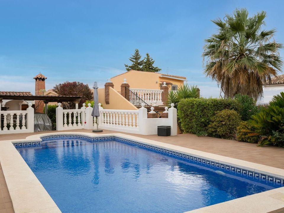 Villa i Alhaurin El Grande, Malaga - foto 1
