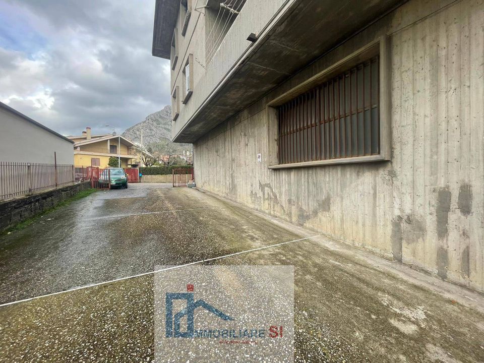 Erhvervsejendom i Foglianise, Benevento - foto 1