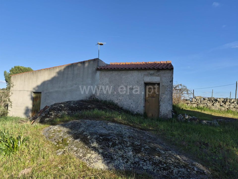 Erhvervsejendom i Nisa, Portalegre - foto 1