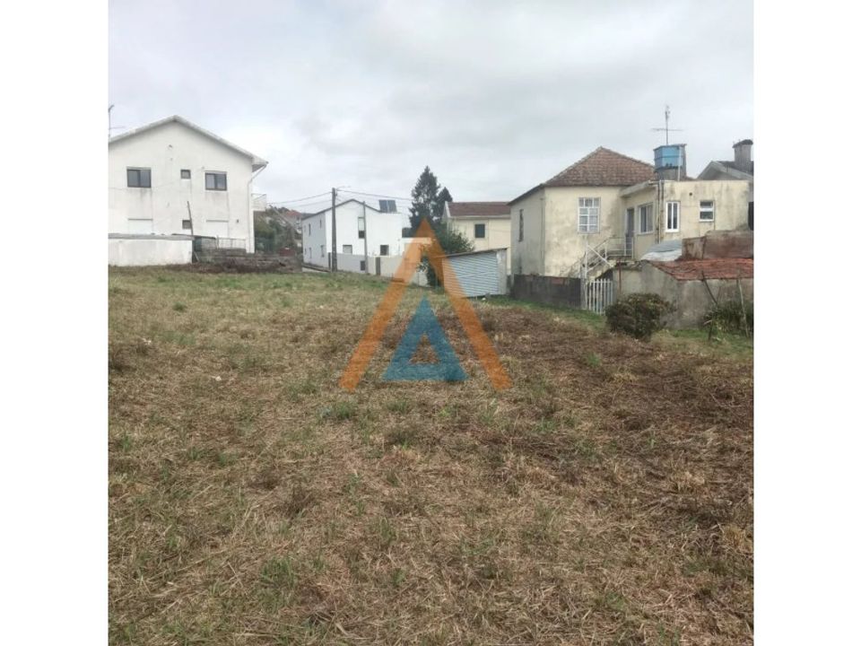 Helårsgrund i Fiaes, Aveiro - foto 1