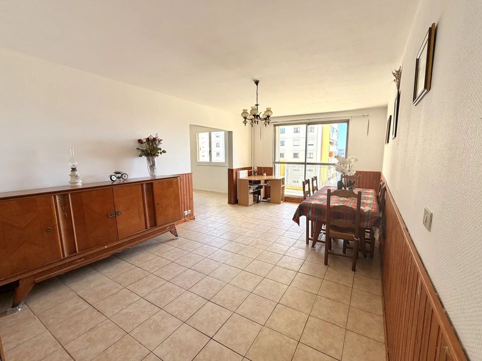 Lejlighed i Vitrolles, Bouches-du-Rhone - foto 1