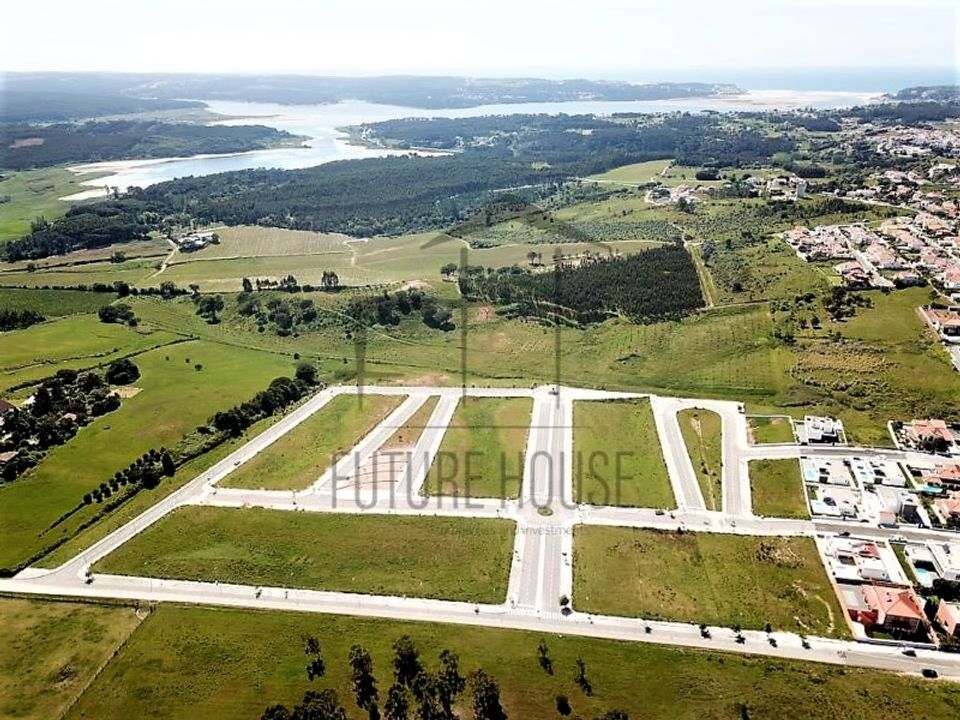 Helårsgrund i Santo Onofre e Serra do Bouro, Leiria - foto 1