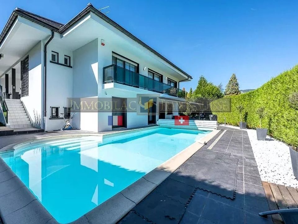 Villa i Marnaz, Haute-Savoie - foto 1