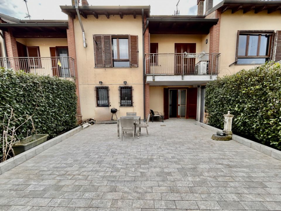 Villa i Zibido San Giacomo, Milan - foto 1