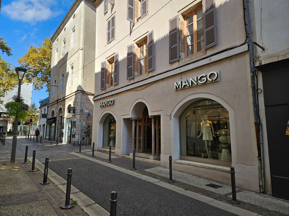 Erhvervsejendom i Cahors, Lot - foto 1