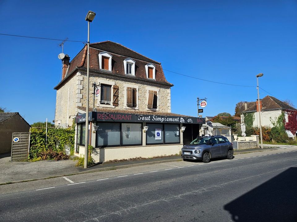 Erhvervsejendom i Biars-sur-Cere, Lot - foto 1