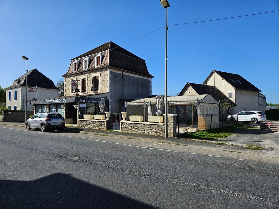 Erhvervsejendom i Biars-sur-Cere, Lot - foto 2