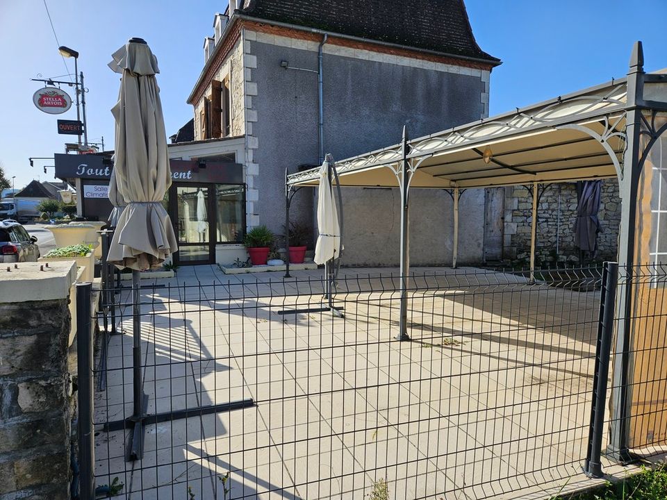 Erhvervsejendom i Biars-sur-Cere, Lot - foto 3