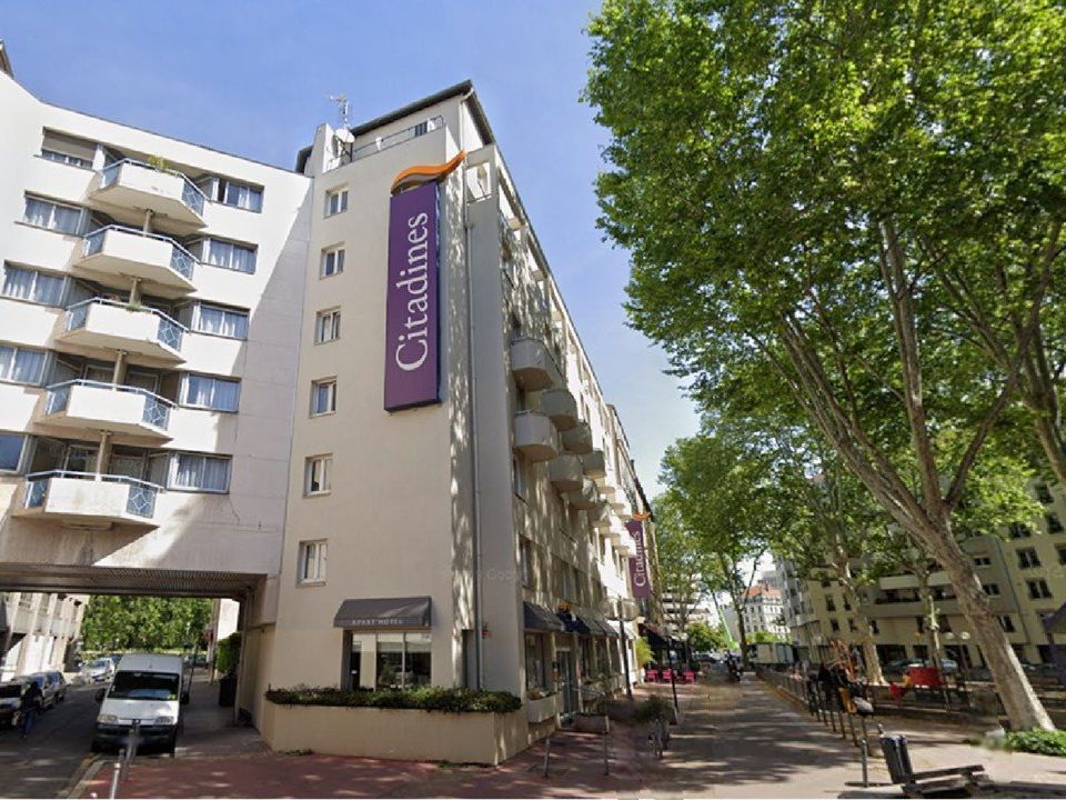Erhvervsejendom i Lyon, Rhone - foto 1