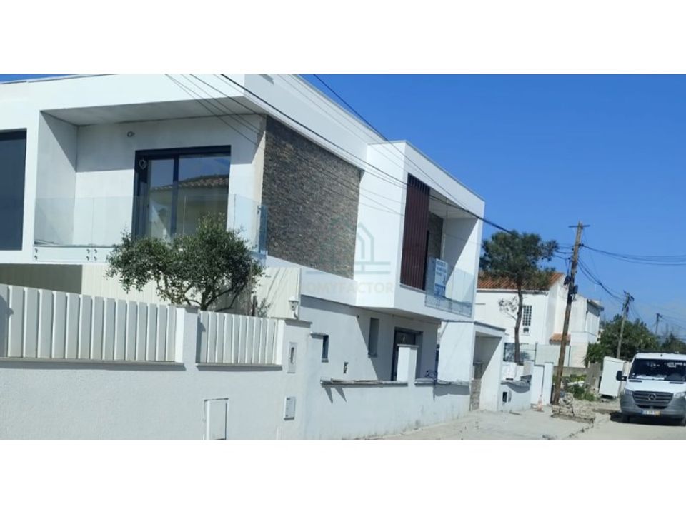 Villa a Corroios, Setubal - foto 1