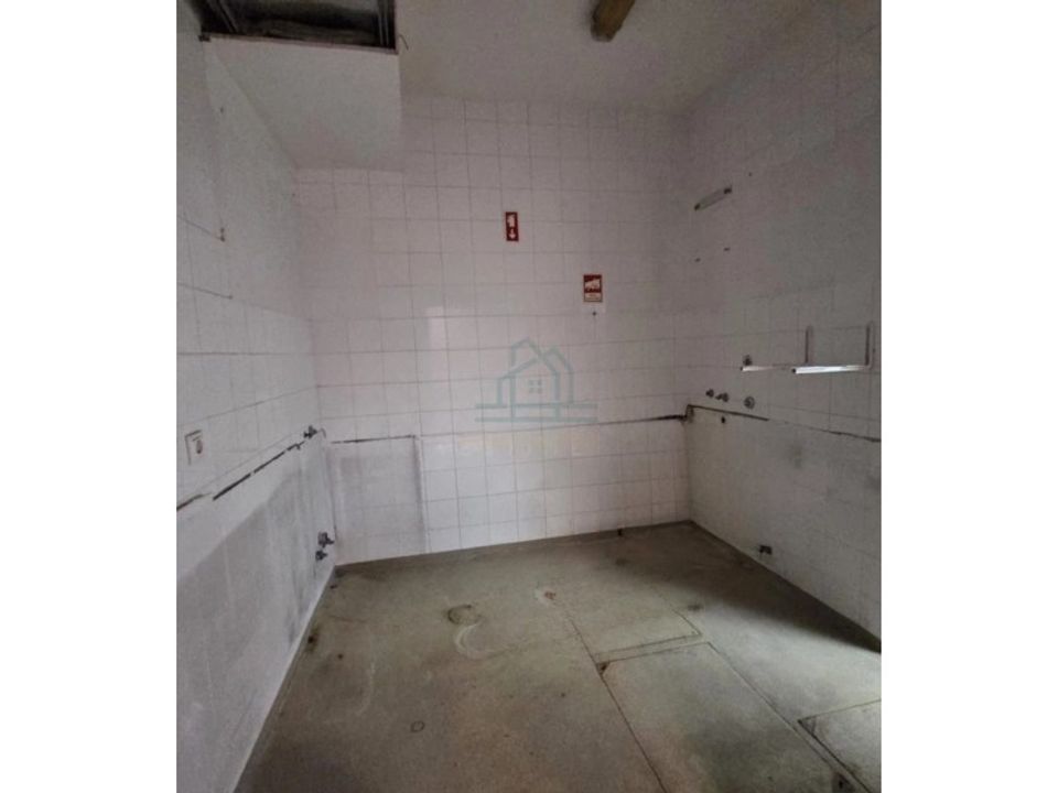 L'establiment comercial a Barreiro, Setubal - foto 4