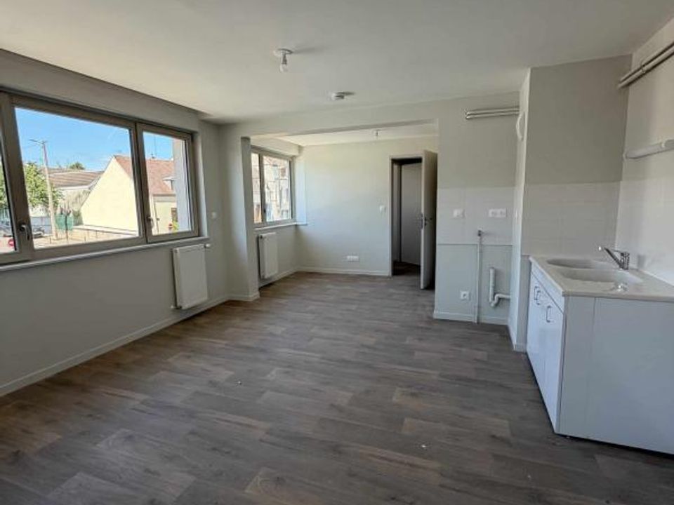 Apartment in Saint-Florentin, Yonne - photo 5
