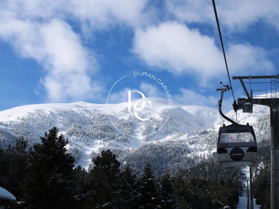 Parking space in Alp, Gerona - photo 3