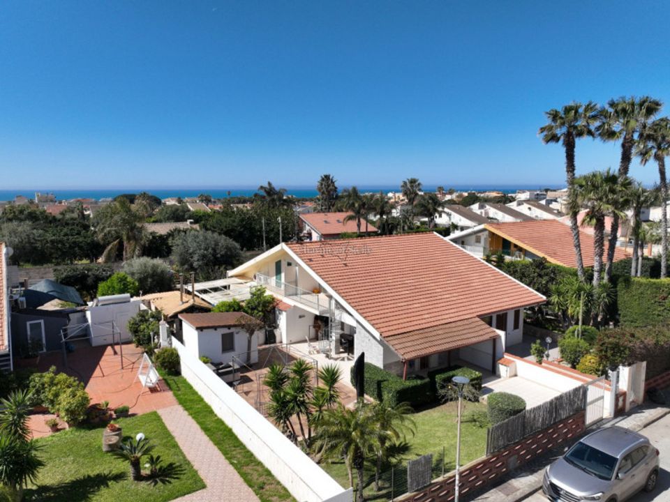 Villa en Ragusa, Ragusa - foto 1