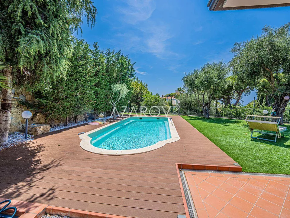 Villa i Bordighera, Imperia - foto 1