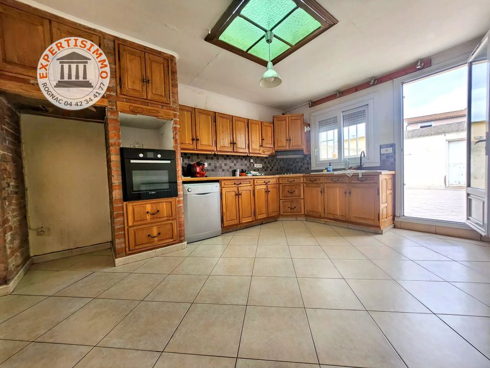 Villa i Vitrolles, Bouches-du-Rhone - foto 1
