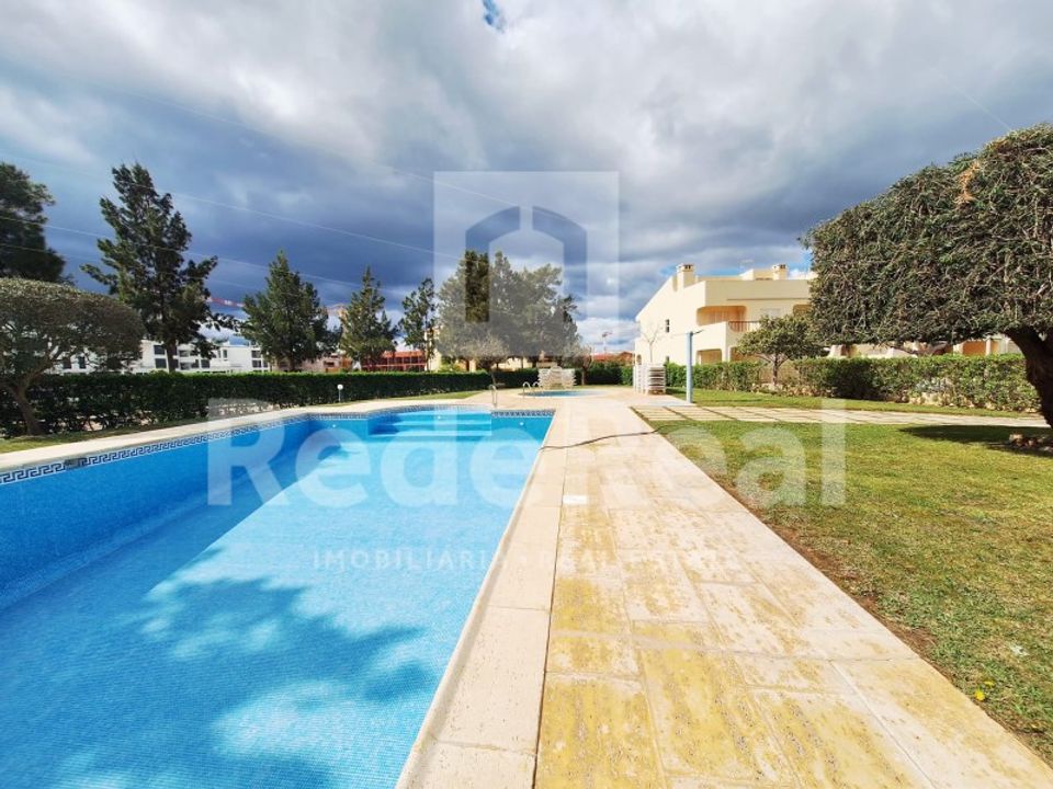 Villa i Quarteira, Faro - foto 1