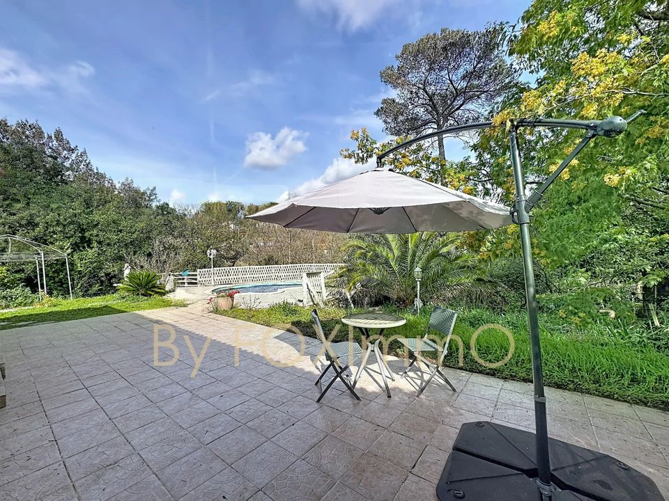 Villa i Roquefort-les-Pins, Alpes-Maritimes - foto 1