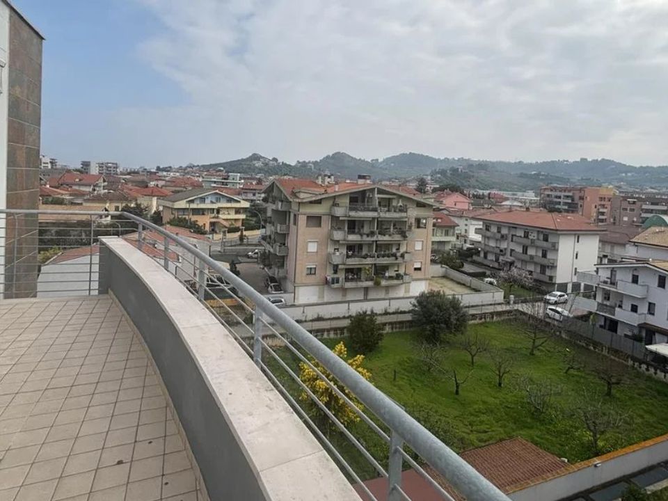 Lejlighed i Montesilvano Marina, Pescara - foto 3