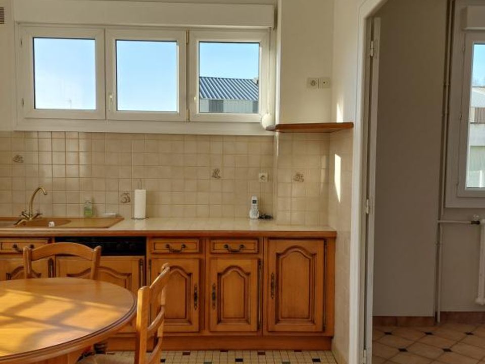 Villa i Savigne-l'Eveque, Sarthe - foto 1
