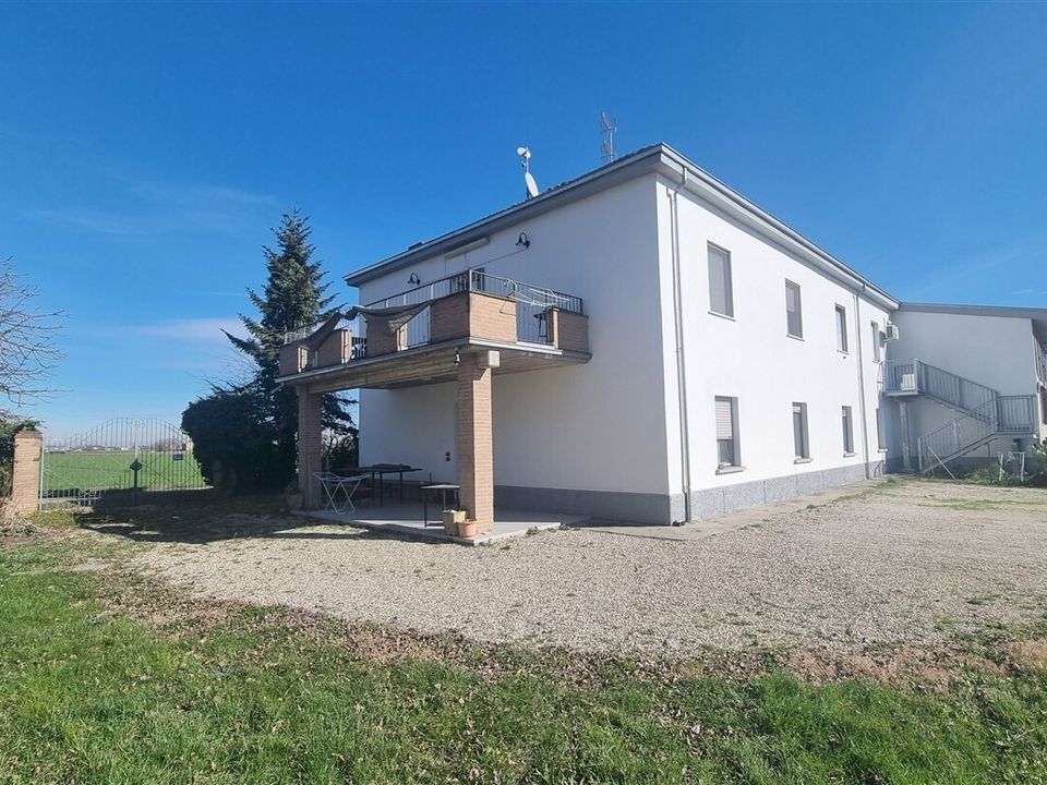 Byhus i Parma, Parma - foto 1