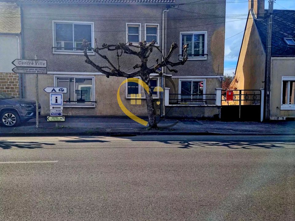 Dorpshuis in Mehun-sur-Yevre, Cher - foto 1