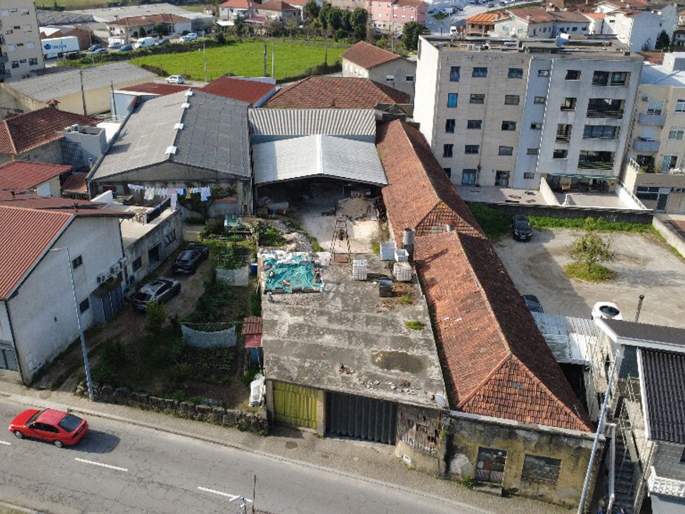 Erhvervsejendom i Paredes, Porto - foto 1