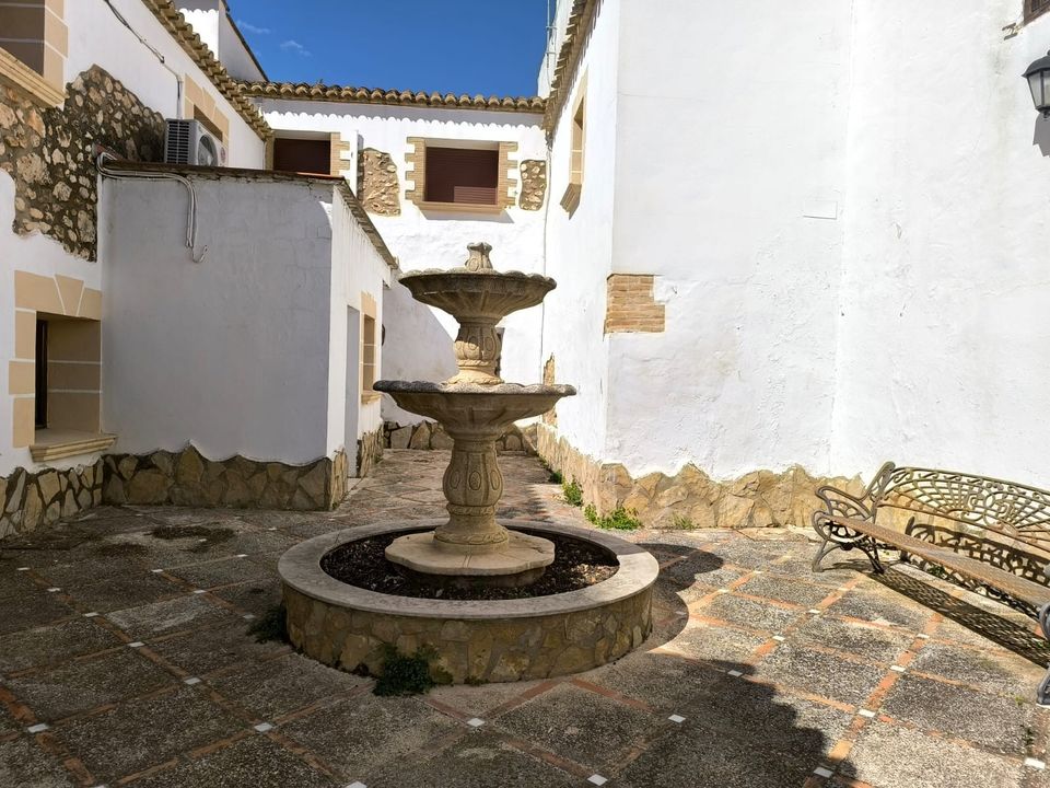 Erhvervsejendom i Banyeres De Mariola, Alicante - foto 5