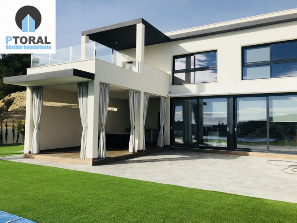 Villa i Pinoso, Alicante - foto 1