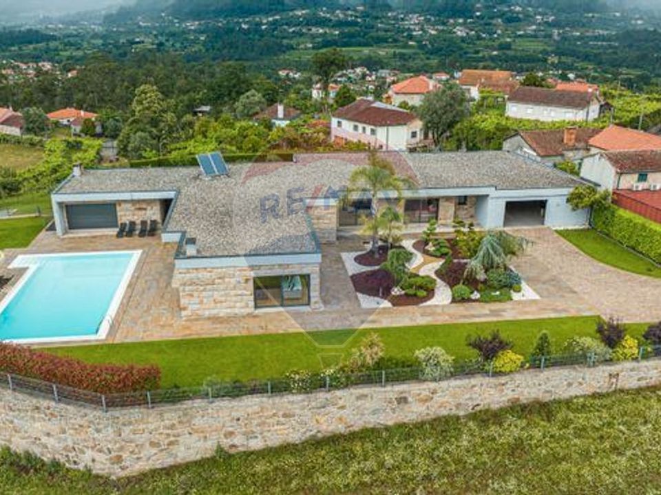 Villa i Arcos de Valdevez, Viana do Castelo - foto 1