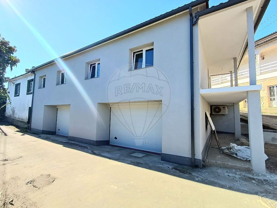 Villa - Cabeceiras de Basto, Braga - photo 1