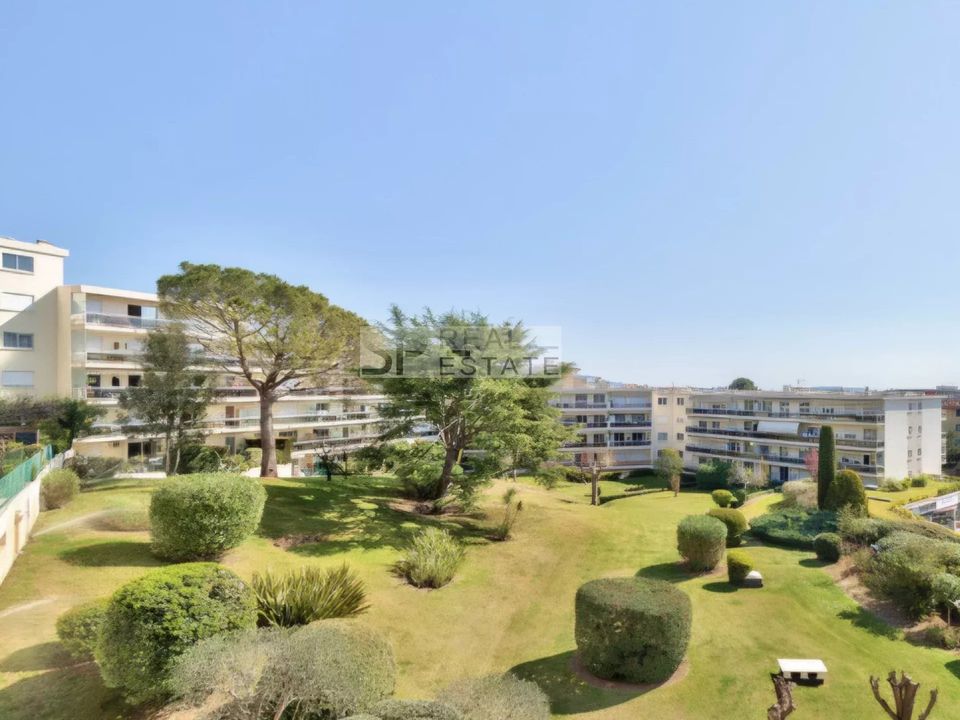 Lejlighed i Mandelieu-la-Napoule, Alpes-Maritimes - foto 1
