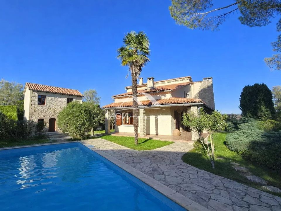 Villa i Alès, Gard - foto 1