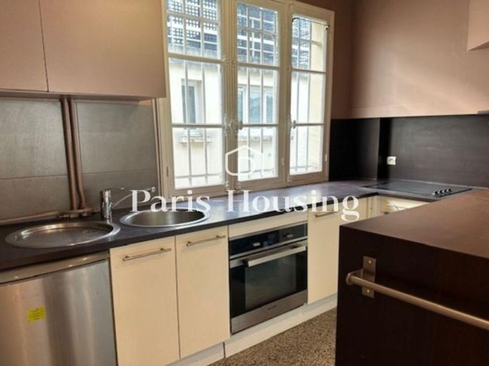 Apartment in Paris, Paris - photo 4