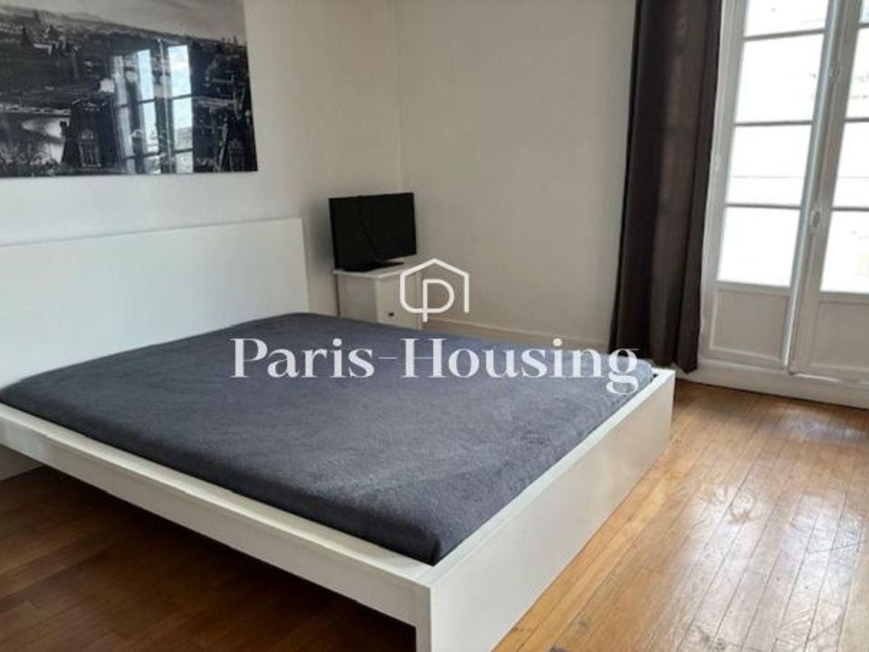 Apartment in Paris, Paris - photo 5